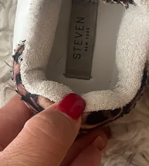 📌 English Description: Steven New York Sneakers – Size 7.5 thumbnail 7