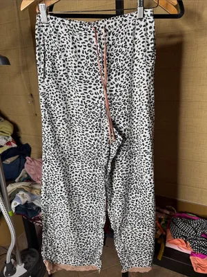 Victoria’s Secret Leopard Print Lace Trim Pajama Lounge Pants Size Small thumbnail 3