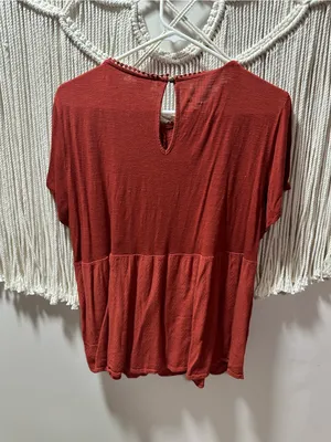 Knox Rose Burnt Orange Short-Sleeve Pintuck Front Top thumbnail 3