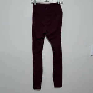 Tuckernuck Tnuck Sport MacKenzie Winetasting High Rise Leggings Size‎ Small thumbnail 4