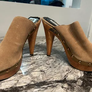 Steve Madden Tan Suede Mules thumbnail 3