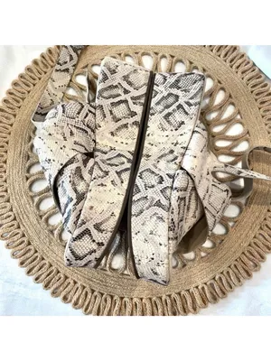 Matisse x AmuseSociety Runway Platform Sandal in Snakeskin Size 9 thumbnail 5