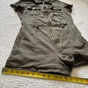 GUESS Olive Green Zip Up Utility Romper Short Sleeve Safari Gorpcore Cargo Large thumbnail 6