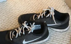 Nike trainers thumbnail 1