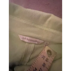 Soft Surroundings Chartreuse Green Polyester Suede Button Front Tunic Top M thumbnail 4