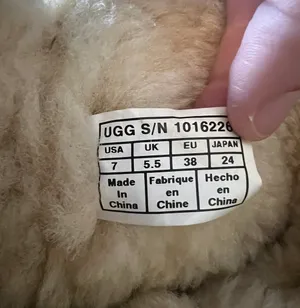 UGG Bailey Button Short Boots thumbnail 5