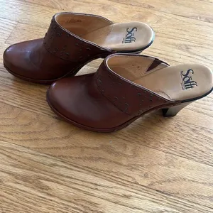 Sofft Camel Brown Studded and Leather Upper Heeled Clog- Size 7M thumbnail 5