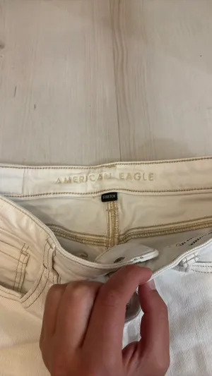 American Eagle White Beige Ripped Jeans 4 Extra Long thumbnail 5