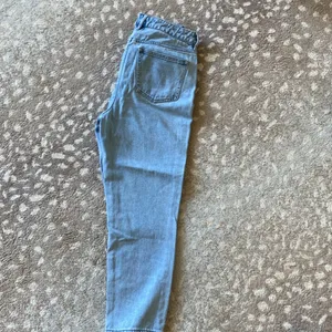 PacSun Mom Jeans size 27 thumbnail 8