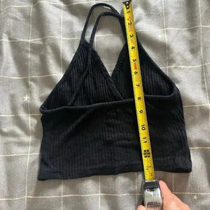 Brandy Melville Ribbed Cross Back Tank Black Cropped Top One Size thumbnail 3