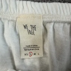 WE THE FREE Free People Women's Small Off Shoulder Ruffle Button Front Top Ivory thumbnail 4