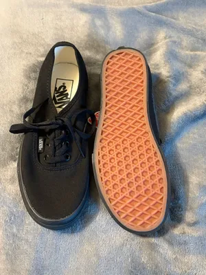 Unisex Vans Black Low-Top Canvas Sneakers Women’s Size 6 or Men’s Size 4.5 thumbnail 9