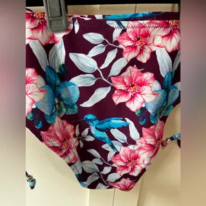 Cupshe‎ Purple Floral Women’s Bikini Bottom With Ties On Side Size Medium thumbnail 6