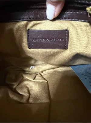 Antonio Melani Gold Metallic Genuine Leather Shoulder Bag Pleated Zip Purse thumbnail 2