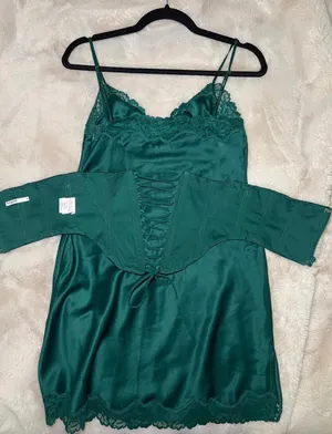 House Of CB Soraya Dress In PINE thumbnail 4