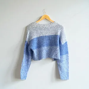 Garage blue and white cropped sweater thumbnail 11