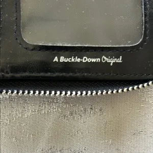 Buckle thumbnail 2