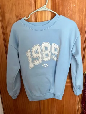 Taylor Swift 1989 Crewneck thumbnail 1