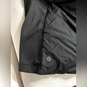 Lululemon Run For Cold Vest PrimaLoft Stretch Glide Material in Black Size 6 thumbnail 11