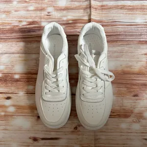 PRETTYLITTLETHING White Contrast Sole Chunky Platform Sneakers NWOT thumbnail 4