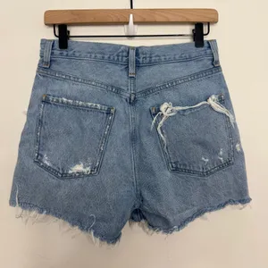 AGOLDE Dee Vintage High Rise Shorts Medium Wash Distressed Size 27 100% Cotton thumbnail 4