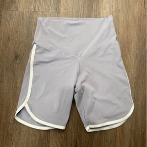 OFFLINE by Aerie Real Me Xtra Bike Shorts Lavender Gray‎ High Rise Dolphin Hem M thumbnail 1