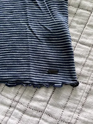Hollister Navy Baby Tee thumbnail 3