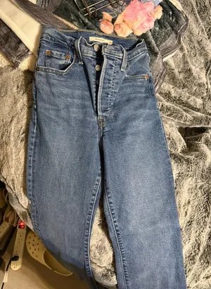 Levi’s Jeans thumbnail 1