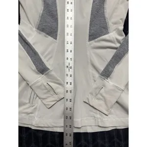 Lululemon Women's Define Pullover Jacket White 1/2 Zip Thumbhole Luon Sz 6 thumbnail 10
