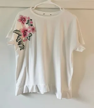 Floral Embroidered Ruffle Top White Size M thumbnail 1