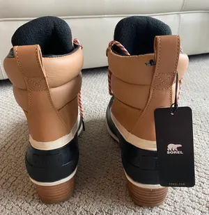 Sorel Boots thumbnail 3