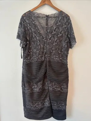 MARINA Gray Lace & Sequin V-Neck Bandage Cocktail Dress thumbnail 5
