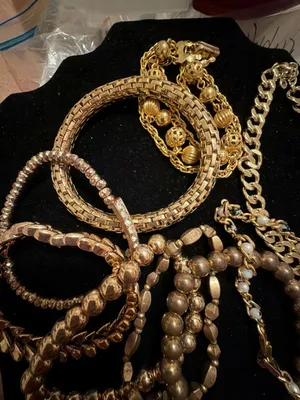 Vintage Gold Tone Assorted Bracelet Stack Bundle Set of 10 thumbnail 3