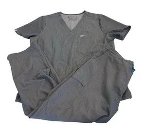 FIGS Graphite Scrub Set Catarina Top and Yola Scrub Bottoms Size XL‎ thumbnail 1