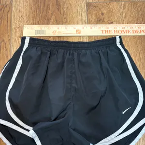 Nike Women's Tempo‎ Running Shorts Black White Small Dri-FIT Lined Active thumbnail 3