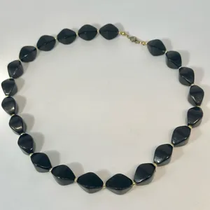 Black beaded necklace Black thumbnail 3