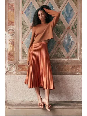 Lulus Fashionable Babe Rust Brown Satin Pleated Midi Skirt thumbnail 3
