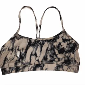 ✨HP✨Lululemon Flow Y Bra IV✨ thumbnail 4