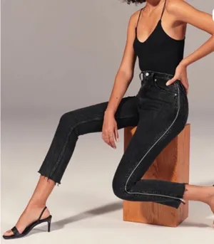 Abercrombie Jeans Ultra High-Rise thumbnail 1