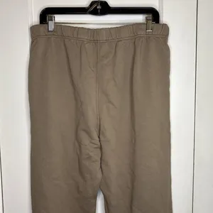 Mate the Label Organic Fleece Relaxed Pocket Sweatpant Mushroom Large $128 thumbnail 8