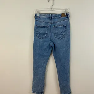 American Eagle Light Wash Distressed Mom Jeans Size 4 X-Short Length thumbnail 5