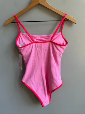 Wild Fable NWT Pink Red Pucker Contrast Textured One Piece Swimsuit Size Small thumbnail 5