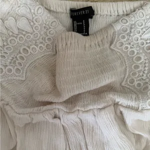 Forever 21 white Ruffle Mini Skirt thumbnail 2