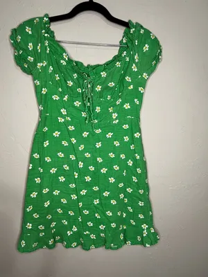 Urban Outfitters UO Magpie Off Shoulder Green Daisy‎ Mini Dress thumbnail 3