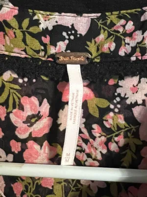 Free People Hold Onto Me Floral Button‎ Down Top Size Medium Black thumbnail 5