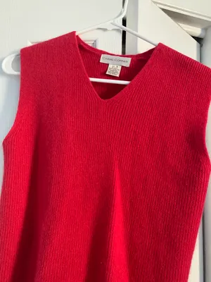 Sweater Vest Red Size M thumbnail 2