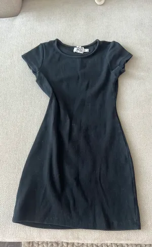 Dress thumbnail 3