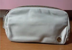 Lululemon Everywhere Belt Bag thumbnail 1