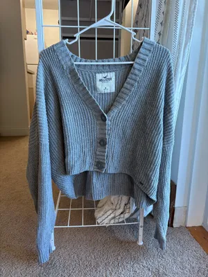 Hollister Sweater thumbnail 1