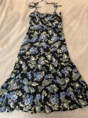 Lulu’s Started with a Kiss Floral Tie Strap Midi Dress thumbnail 3